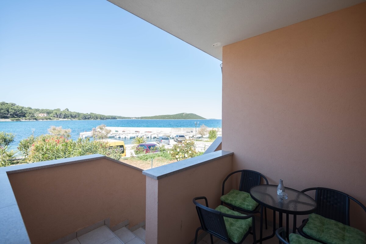 Apartments Carić Soline - Dugi otok